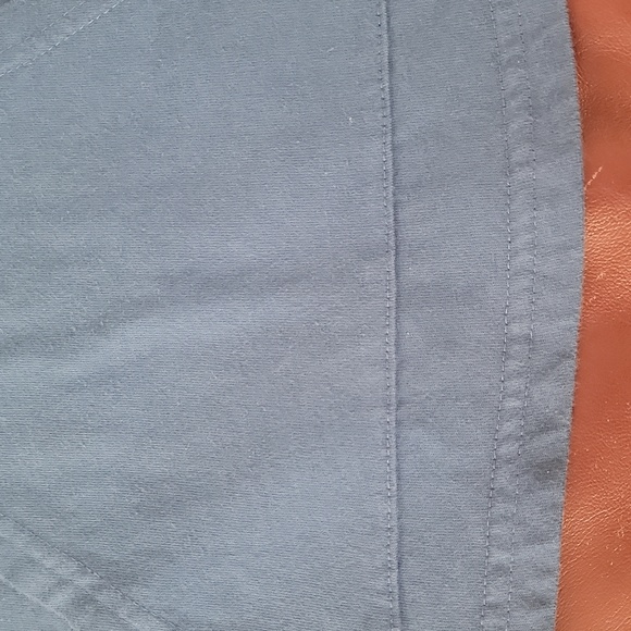 Garanimals boys 4T pullover hoodie with front passthru pocket. - Picture 4 of 4